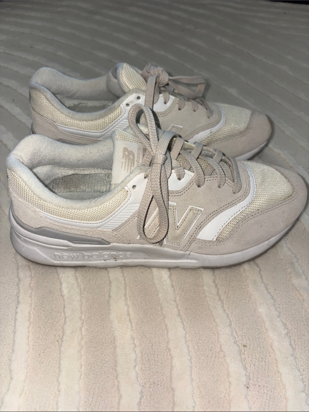 New Balance Women's Beige and White Casual Sneakers - Picture 2 of 10